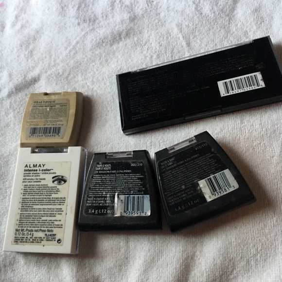 MAKEUP BUNDLE 💄 - Picture 7 of 7